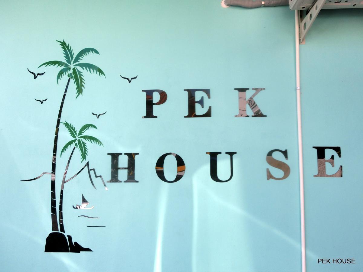 Pek House Leilighet Phuket Eksteriør bilde